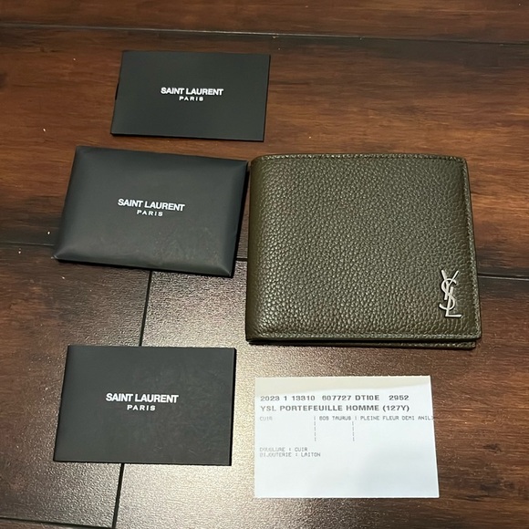 SAINT LAURENT Tiny Cassandre Logo-Appliquéd Full-Grain Leather Billfold Wallet - Picture 1 of 13
